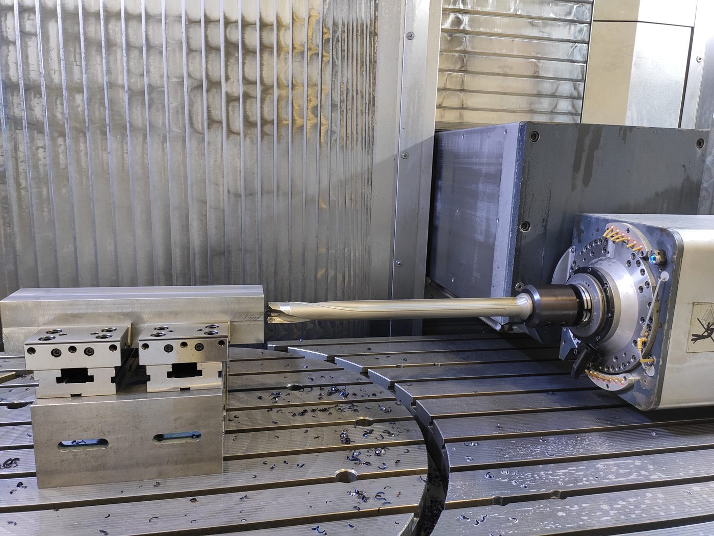 GUANLU TSK 2120 deep drilling machine, 6000 mm capacity